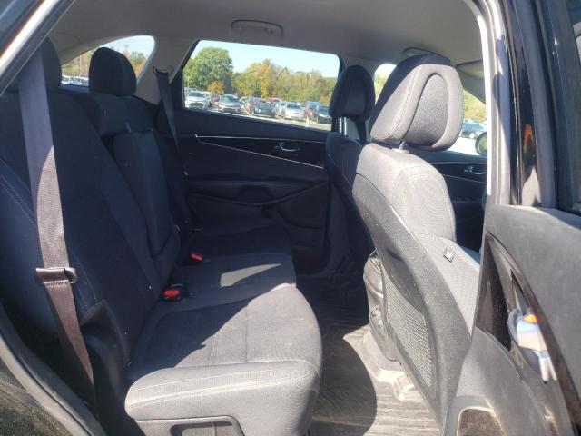 Photo 6 from auction – 2016 KIA SORENTO LX with VIN 5XYPG4A33GG166933