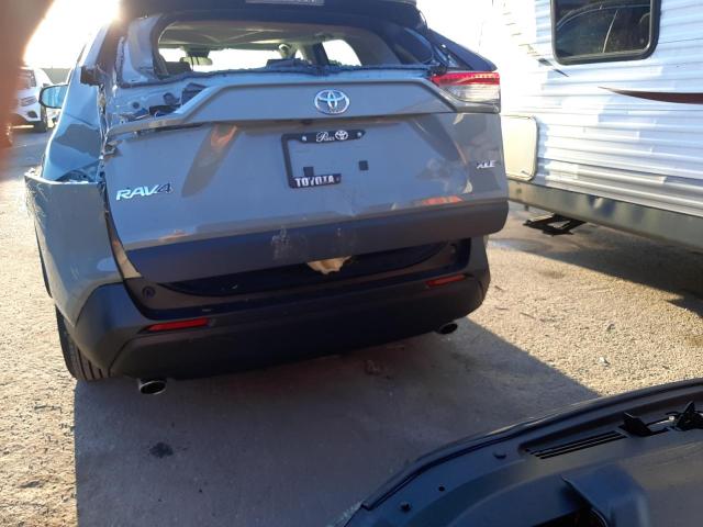Photo 9 from auction – 2021 TOYOTA RAV4 XLE with VIN 2T3W1RFVXMW153811