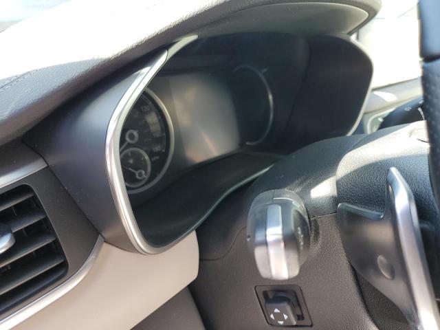 Photo 8 from auction – 2022 GENESIS G70 BASE with VIN KMTG54TE1NU101810