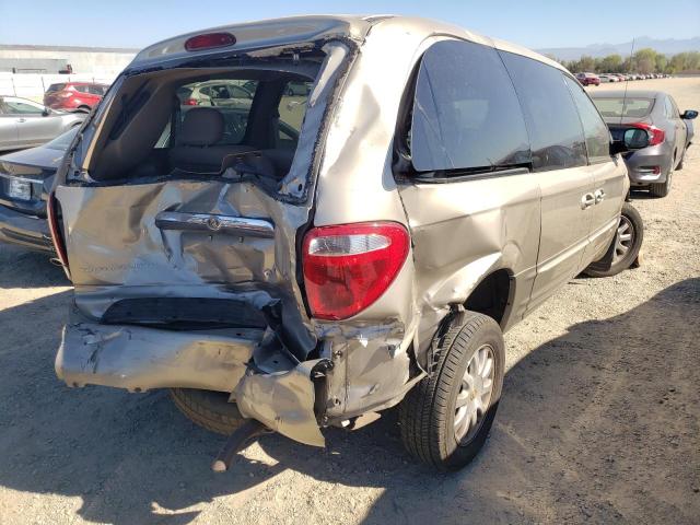 Photo 4 from auction – 2002 CHRYSLER TOWN & COU with VIN 2C8GP54L82R781949