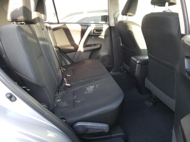Photo 6 from auction – 2018 TOYOTA RAV4 LE with VIN 2T3ZFREV1JW420555
