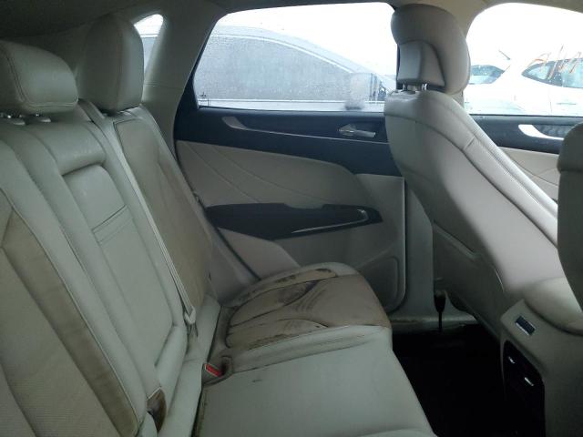 Photo 6 from auction – 2019 LINCOLN MKC RESERV with VIN 5LMCJ3C93KUL22190