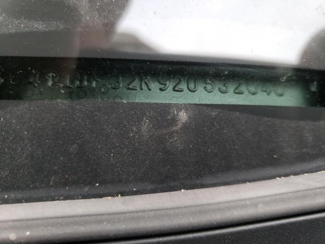 Photo 10 from auction – 2002 TOYOTA CAMRY LE with VIN 4T1BF32K92U532040