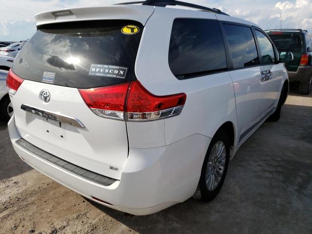 Photo 4 from auction – 2013 TOYOTA SIENNA XLE with VIN 5TDYK3DC6DS304987