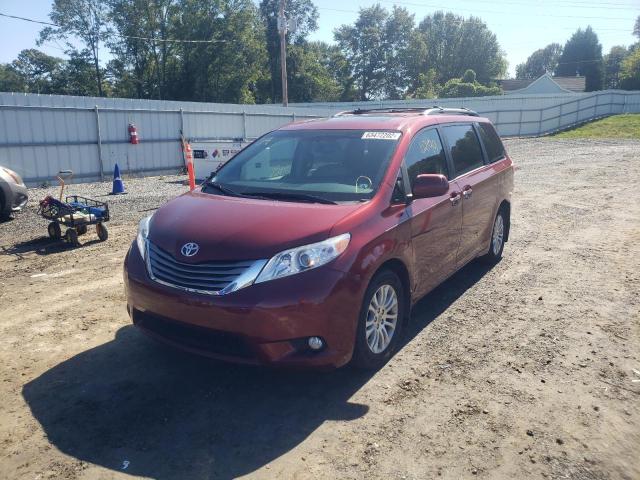 Photo 2 from auction – 2017 TOYOTA SIENNA XLE with VIN 5TDYZ3DC3HS774492