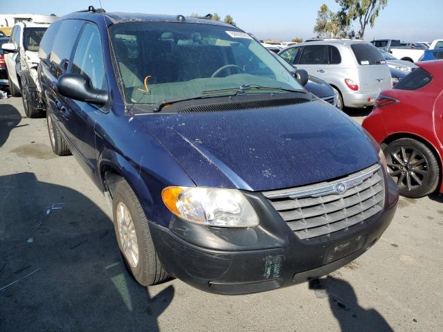 CHRYSLER TOWN & COU 2005 with VIN 2C4GP44R35R538179 - Photo from auction