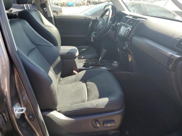 Photo 5 from auction – 2019 TOYOTA 4RUNNER SR with VIN JTEBU5JRXK5736615