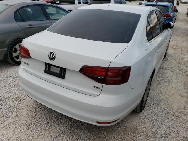 Photo 4 from auction – 2017 VOLKSWAGEN JETTA S with VIN 3VW2B7AJ7HM403580