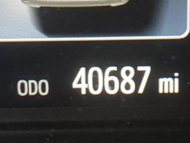 Photo 8 from auction – 2018 TOYOTA SIENNA XLE with VIN 5TDYZ3DC2JS949160