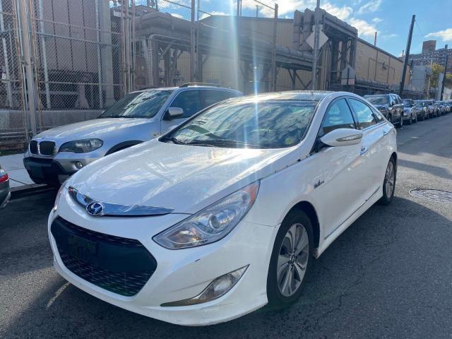 Photo 2 from auction – 2015 HYUNDAI SONATA HYB with VIN KMHEC4A46FA119207