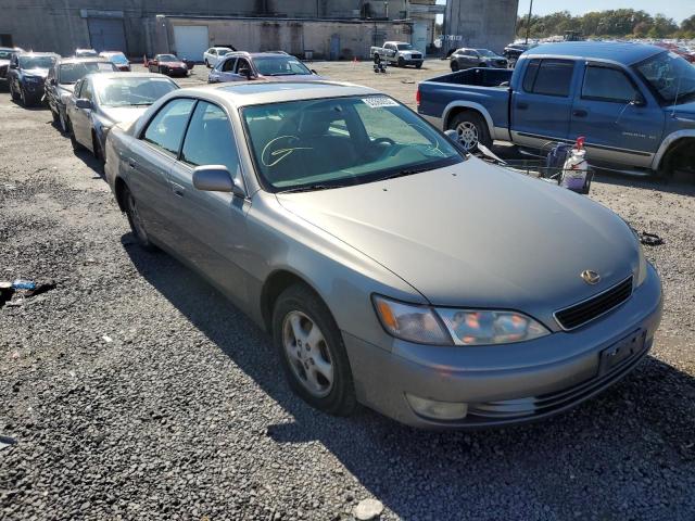LEXUS ES 300 1997 with VIN JT8BF22G9V0053931 - Photo from auction