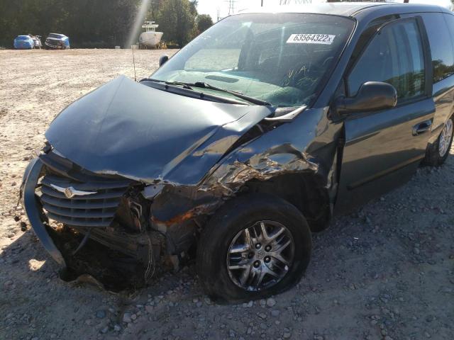 Photo 9 from auction – 2006 CHRYSLER TOWN & COU with VIN 1A4GP45R66B664352