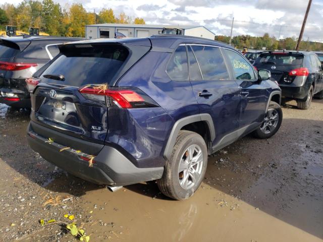 Photo 4 from auction – 2022 TOYOTA RAV4 XLE with VIN 2T3P1RFV3NW284147