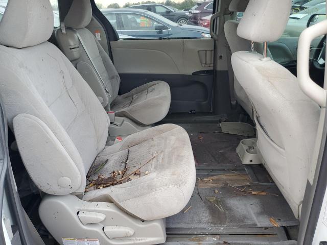 Photo 6 from auction – 2015 TOYOTA SIENNA LE with VIN 5TDKK3DC6FS690271
