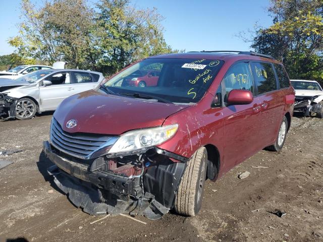 Photo 2 from auction – 2015 TOYOTA SIENNA XLE with VIN 5TDYK3DC9FS539628