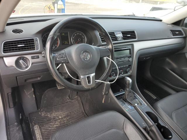 Photo 9 from auction – 2015 VOLKSWAGEN PASSAT S with VIN 1VWAT7A34FC041040