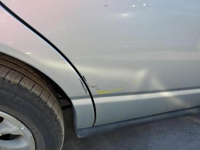 Photo 9 from auction – 2002 SATURN SL2 with VIN 1G8ZK52752Z278149