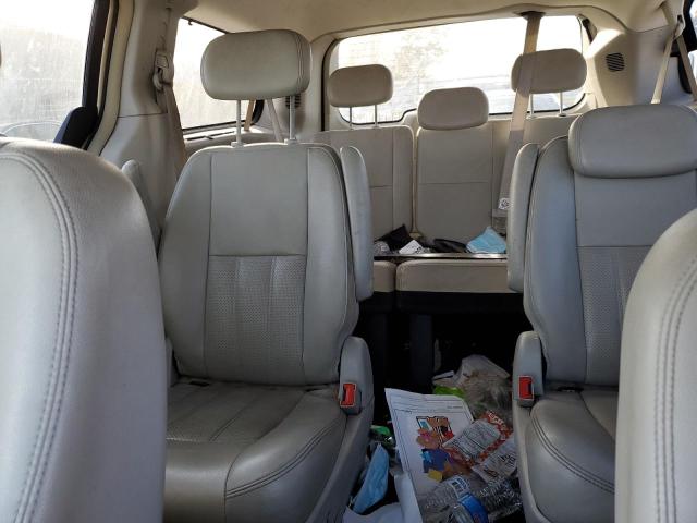Photo 10 from auction – 2010 CHRYSLER TOWN & COU with VIN 2A4RR8DX8AR494175