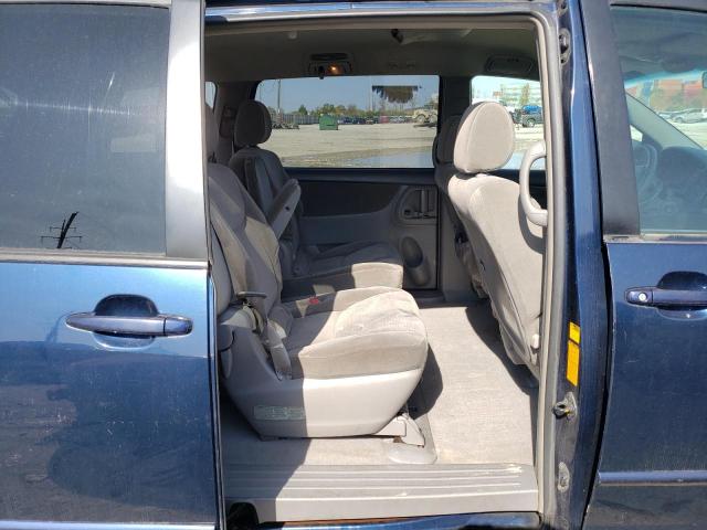 Photo 6 from auction – 2004 TOYOTA SIENNA CE with VIN 5TDZA23C44S208455