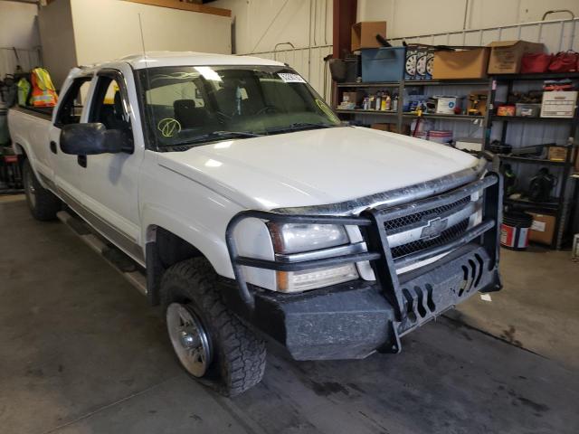 CHEVROLET SILVERADO 2004 with VIN 1GCHK23114F136492 - Photo from auction