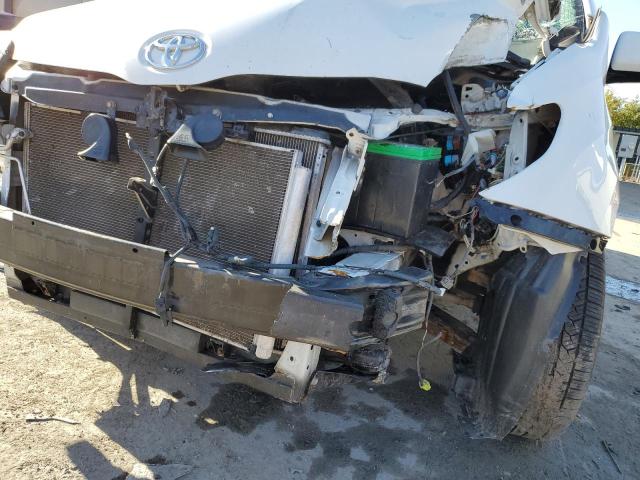Photo 9 from auction – 2013 TOYOTA SIENNA LE with VIN 5TDKK3DC3DS384318