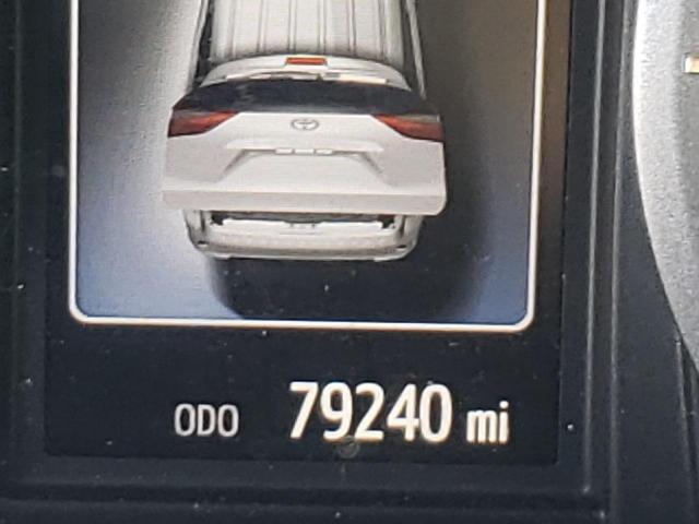 Photo 8 from auction – 2015 TOYOTA SIENNA XLE with VIN 5TDYK3DC3FS685149