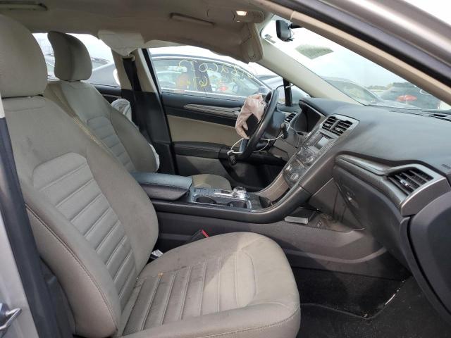 Photo 5 from auction – 2017 FORD FUSION S with VIN 3FA6P0G75HR227131