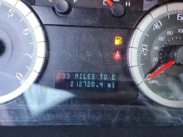 Photo 8 from auction – 2009 FORD ESCAPE XLT with VIN 1FMCU03749KB94121