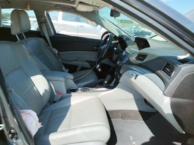 Photo 5 from auction – 2017 ACURA ILX BASE W with VIN 19UDE2F33HA010111