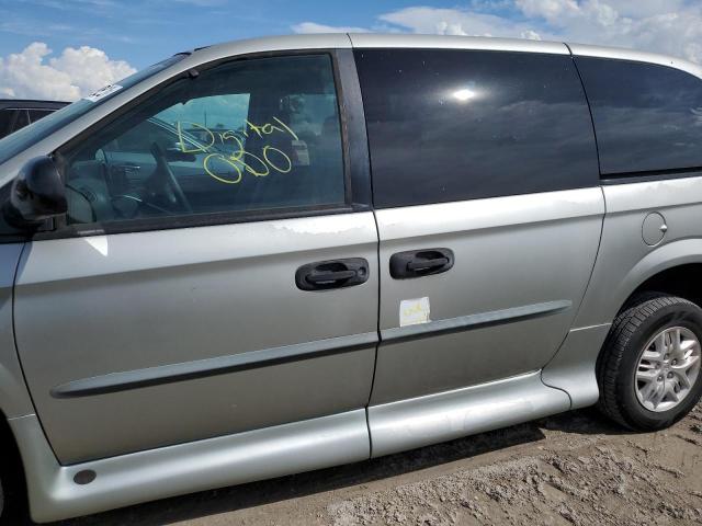 Photo 9 from auction – 2004 DODGE GRAND CARA with VIN 1D4GP24R64B557068