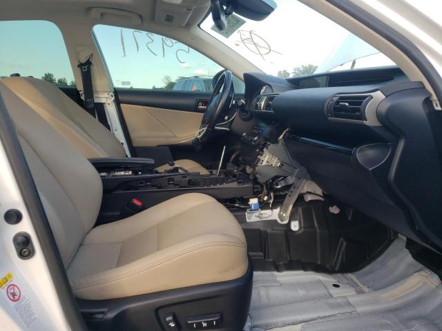 Photo 5 from auction – 2017 LEXUS IS 200T with VIN JTHBA1D22H5052878