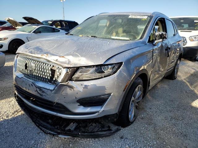Photo 2 from auction – 2019 LINCOLN MKC SELECT with VIN 5LMCJ2C99KUL18915