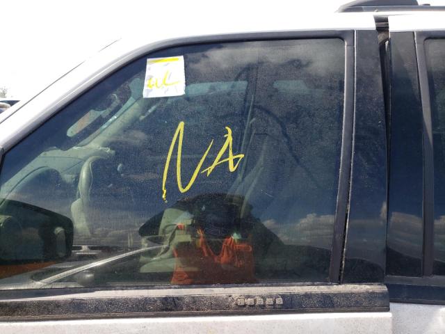 Photo 9 from auction – 2004 FORD EXPEDITION with VIN 1FMFU17L04LA55892