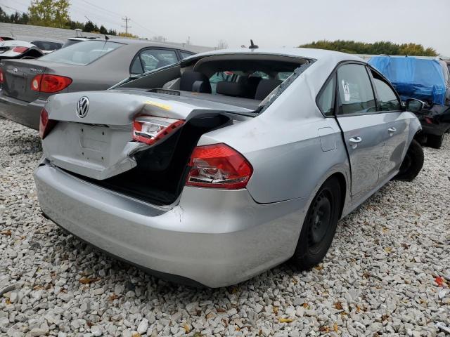 Photo 4 from auction – 2013 VOLKSWAGEN PASSAT S with VIN 1VWAP7A37DC000600