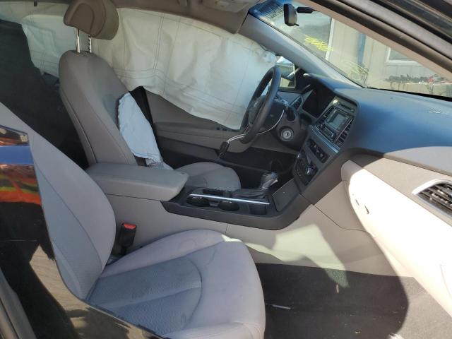 Photo 5 from auction – 2016 HYUNDAI SONATA SE with VIN 5NPE24AF1GH404867