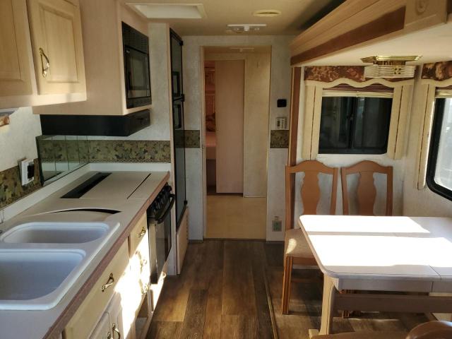Photo 6 from auction – 2000 DUTC MOTORHOME with VIN 3FCNF53S3XJA25546