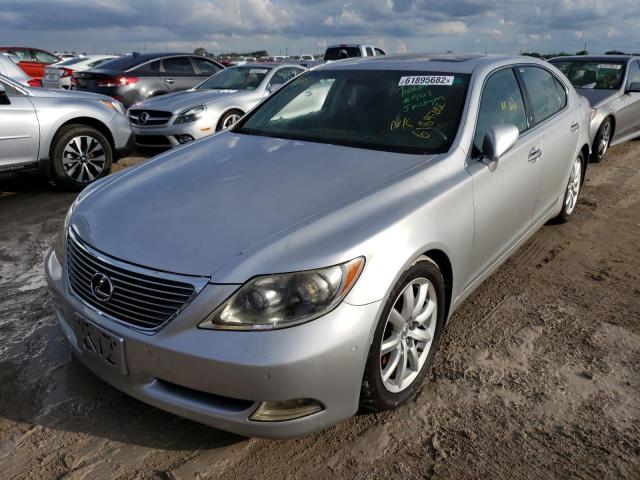 Photo 2 from auction – 2007 LEXUS LS 460L with VIN JTHGL46F875004222
