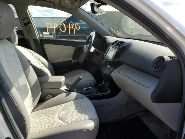Photo 5 from auction – 2013 TOYOTA RAV4 EV with VIN 2T3YL4DV2DW001837