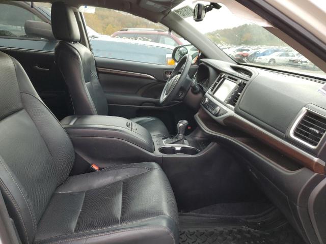 Photo 5 from auction – 2016 TOYOTA HIGHLANDER with VIN 5TDDKRFH2GS327343