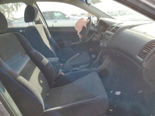 Photo 5 from auction – 2004 HONDA ACCORD LX with VIN JHMCM56304C025239