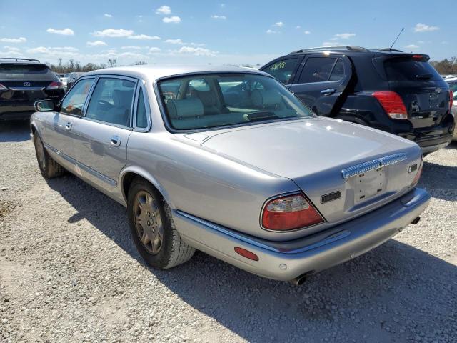 Photo 3 from auction – 2002 JAGUAR VANDENPLAS with VIN SAJDA24C52LF41405