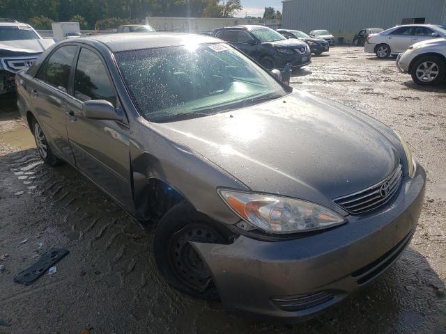 TOYOTA CAMRY LE 2004 with VIN 4T1BE32K44U913154 - Photo from auction