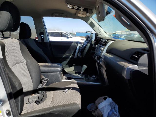 Photo 5 from auction – 2018 TOYOTA 4RUNNER SR with VIN JTEBU5JR8J5571758