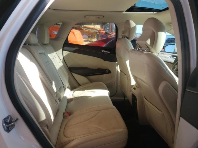 Photo 6 from auction – 2019 LINCOLN MKC RESERV with VIN 5LMCJ3C94KUL06452
