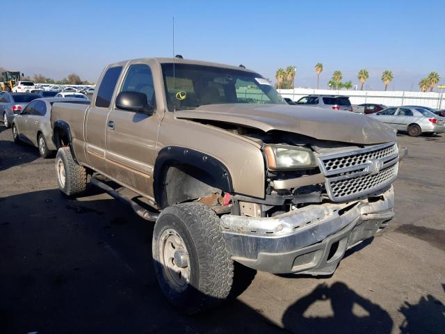 CHEVROLET SILVERADO 2005 with VIN 1GCHK29U25E327783 - Photo from auction
