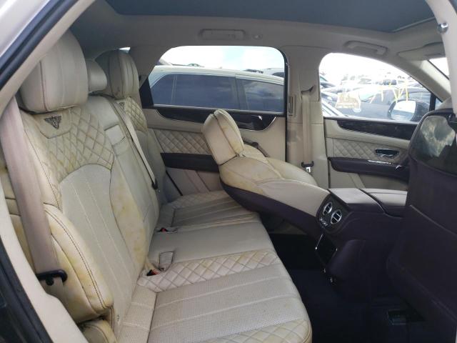 Photo 6 from auction – 2019 BENTLEY BENTAYGA with VIN SJAAM2ZVXKC024800