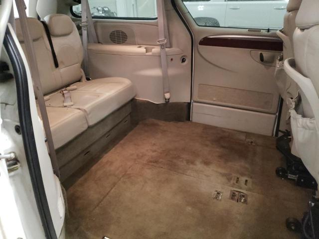Photo 6 from auction – 2005 CHRYSLER TOWN & COU with VIN 2C8GP64L25R164167