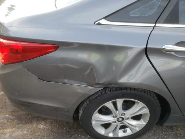 Photo 9 from auction – 2013 HYUNDAI SONATA SE with VIN 5NPEC4AC2DH690050