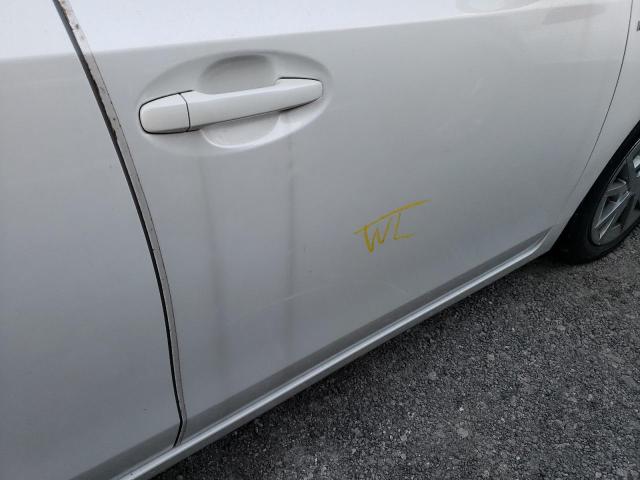 Photo 9 from auction – 2014 TOYOTA PRIUS V with VIN JTDZN3EU2E3318018