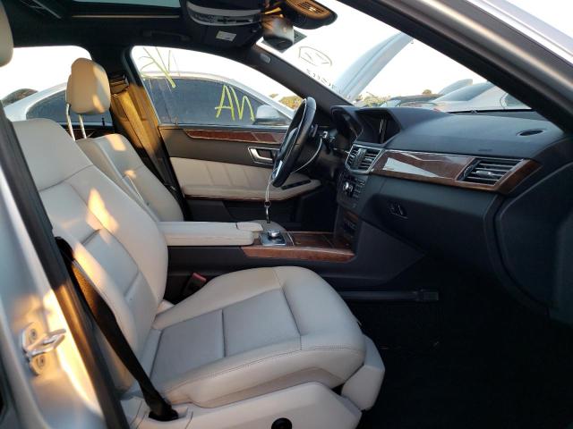 Photo 5 from auction – 2013 MERCEDES-BENZ E 350 BLUE with VIN WDDHF2EB4DA725548